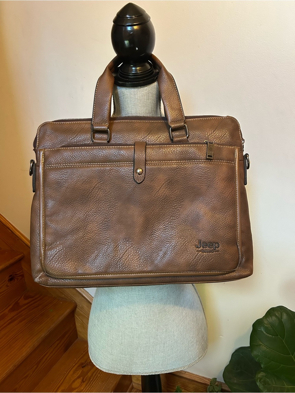 Jeep Brown Leather Briefcase Messenger Bag